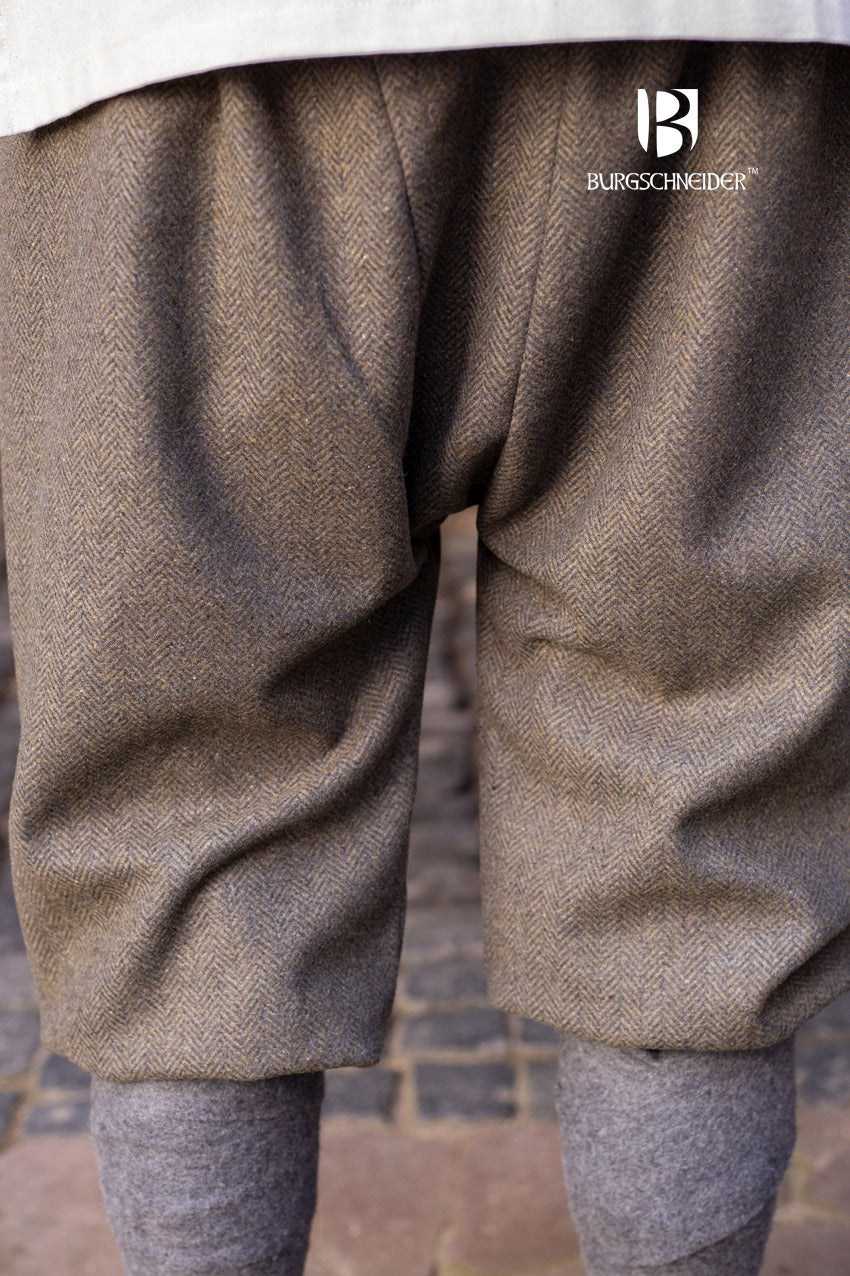Rus Pants Tilda Herringbone in Olive/Grey, featuring a classic herringbone pattern and short leg design, perfect for historical reenactments.