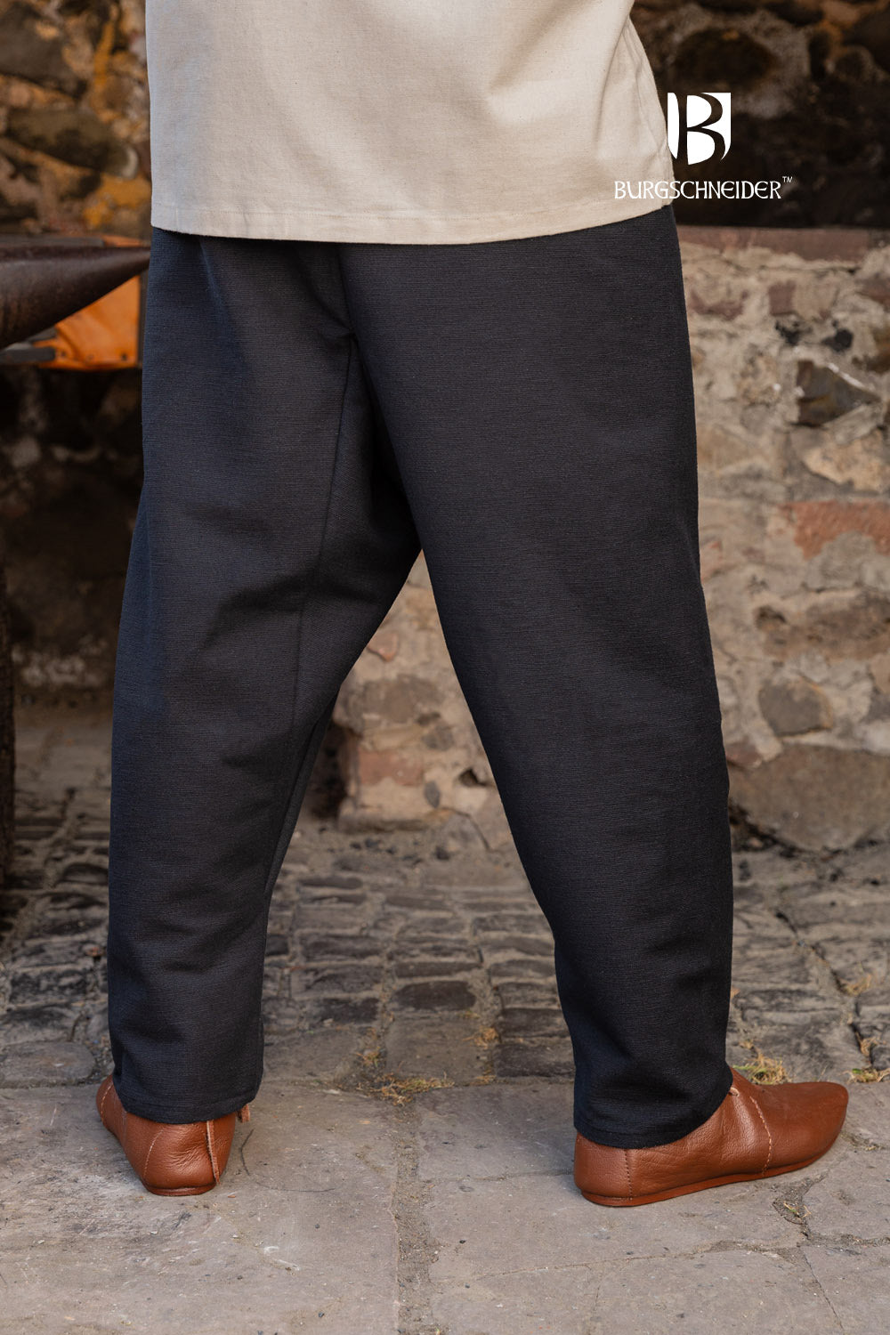 Yaroslav Rus Pants in Black featuring a drawstring waist and gussets for mobility, ideal for historical reenactments.