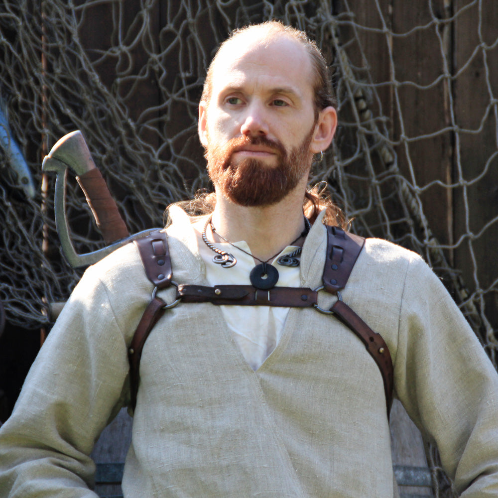 Shirt Dianthus Natural featuring a stand-up collar and wide v-neck, made from rugged linen blended fabric, perfect for fantasy costumes.