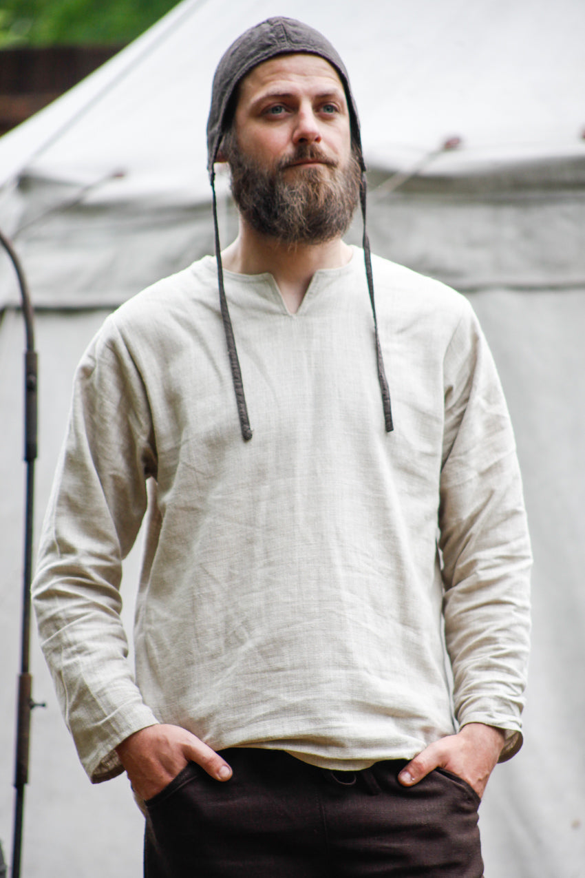 Lonicera Natural Shirt made of linen blend fabric, featuring a flexible cut and authentic coarser texture, ideal for LARP costumes.