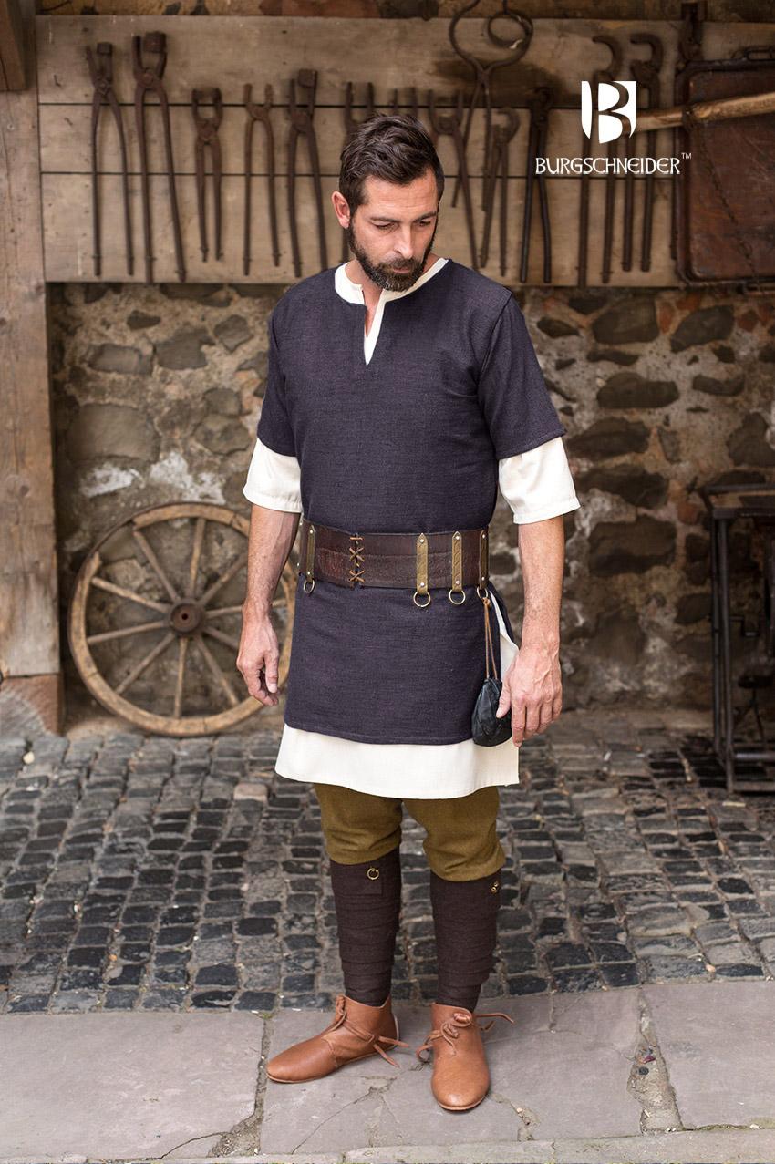 Short Sleeve Tunic Aegir in Grey, showcasing its heavy coarse woven fabric and traditional medieval design.