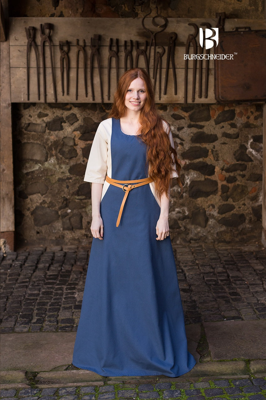 Short Sleeve Under Dress Laga Natural featuring a V-neckline and ankle-length design, perfect for summer and LARP events.