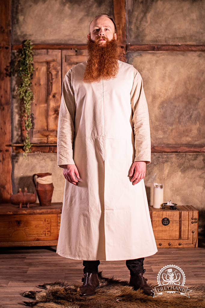 Robert Tabard in Natural color, made from durable canvas cotton, featuring a front slit and sleeveless design for medieval reenactments.