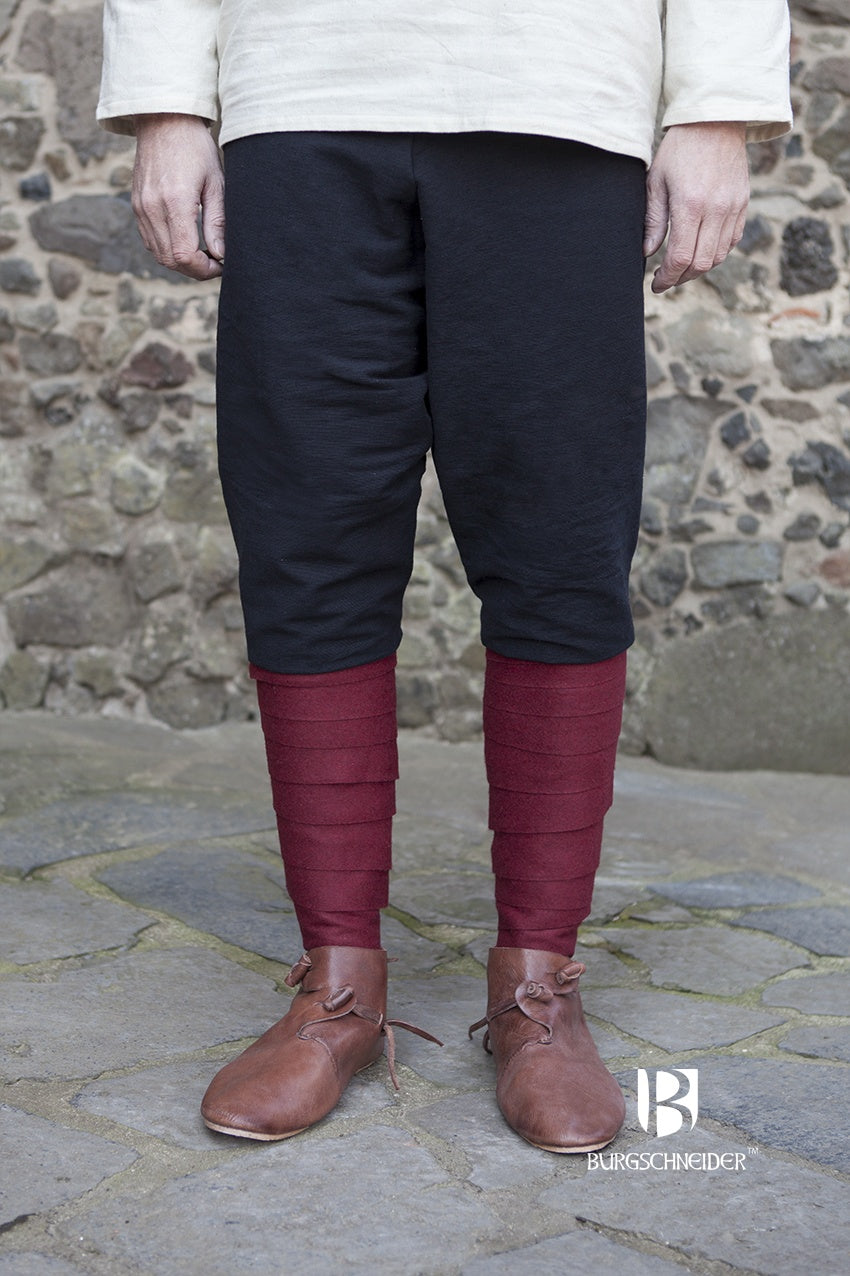 Thorsberg Pants Ragnar Black, an authentic replica of early medieval legwear, showcasing its characteristic cut and historical design.