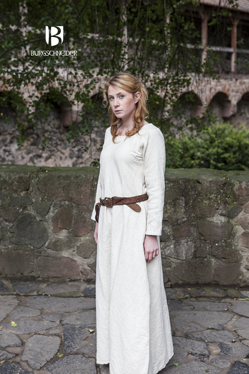 Under Dress Thora Natural, a warm women's undergarment with long sleeves and ankle-length design made from heavy cotton.