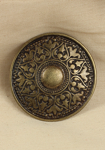 Viking Rivet-Plate Antique Brass, a 67 mm diameter armor-mount for leather, featuring a durable zinc construction and an antique brass finish.