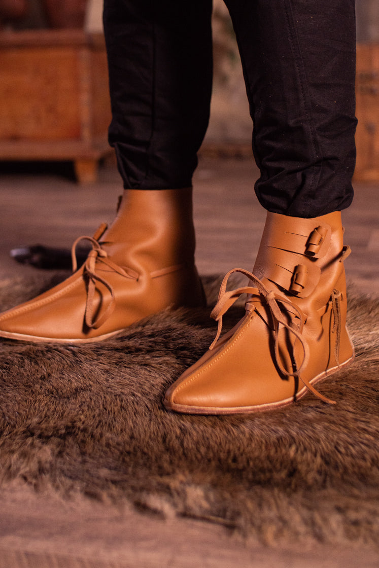 Viking Shoes Floki in brown leather with unique two-flap closure and knot detail, showcasing medieval style.