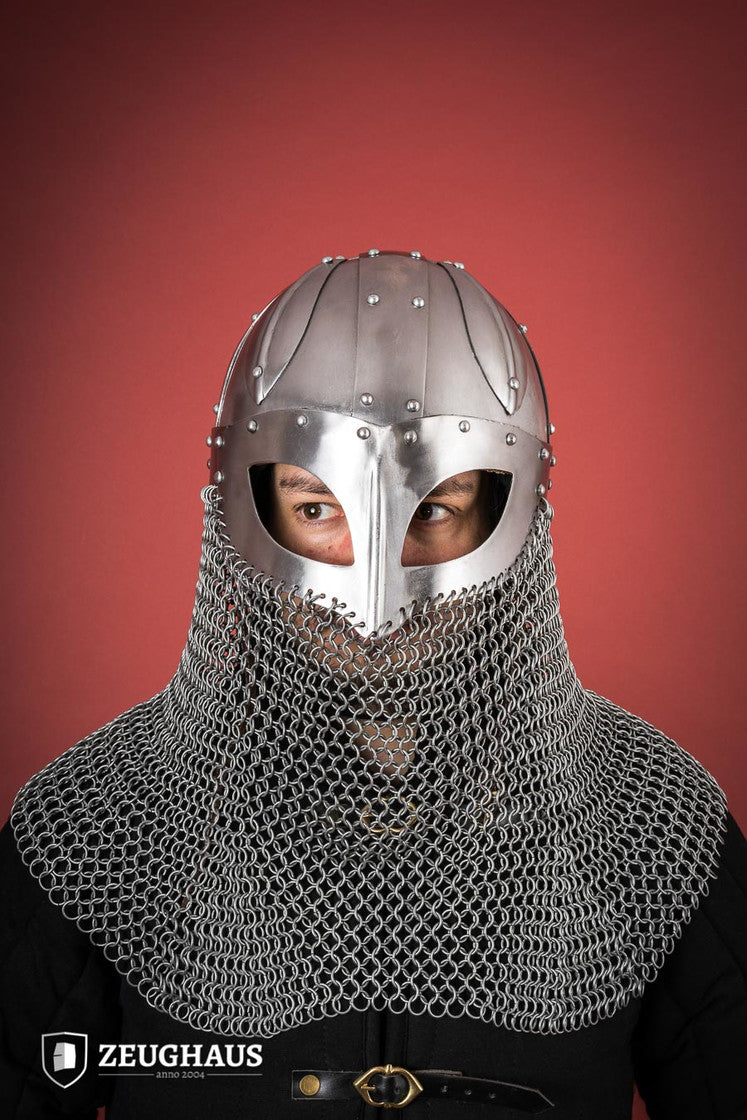 Viking Spectacle Helmet with Aventail featuring a polished finish and chain spike, designed for comfort and visibility.