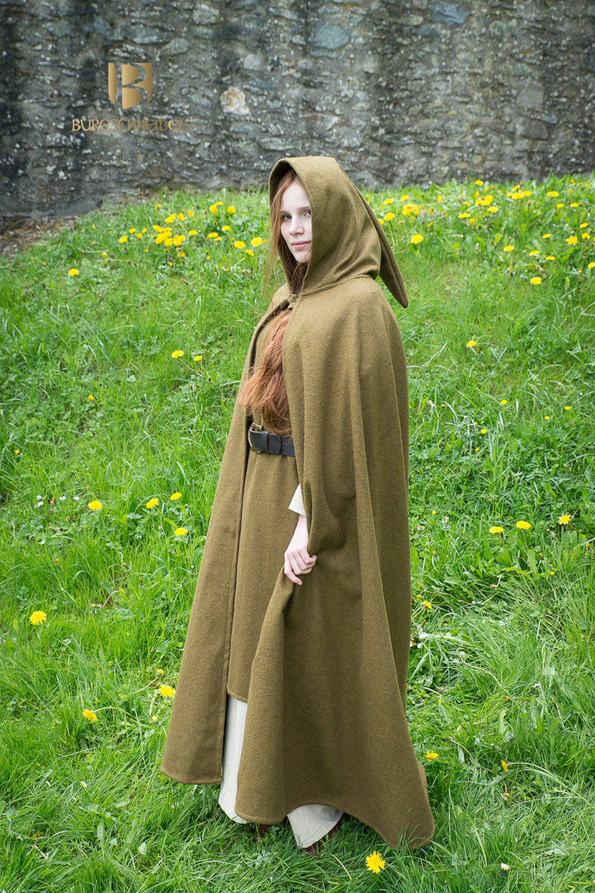 Wool Hooded Cloak Hibernus in Autumn Green, featuring a pointed hood and heavy wool felt material, perfect for medieval enthusiasts.