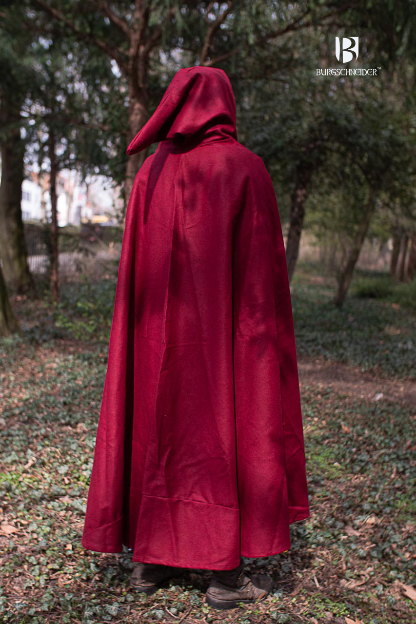 Wool Hooded Cloak Hibernus in Red, featuring a pointed hood and heavy wool felt material, perfect for medieval enthusiasts.