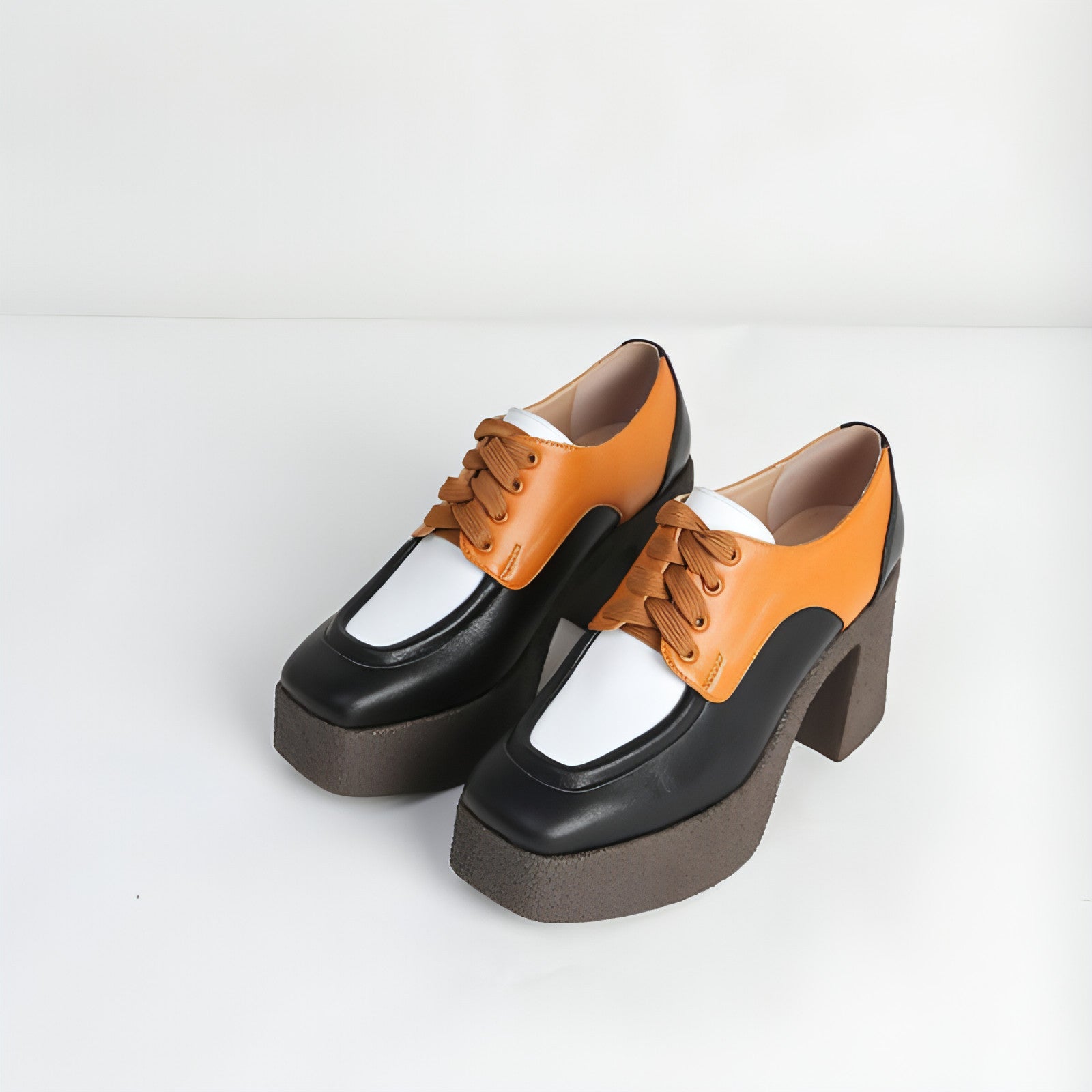 Main Heighten the thick heel shoe image