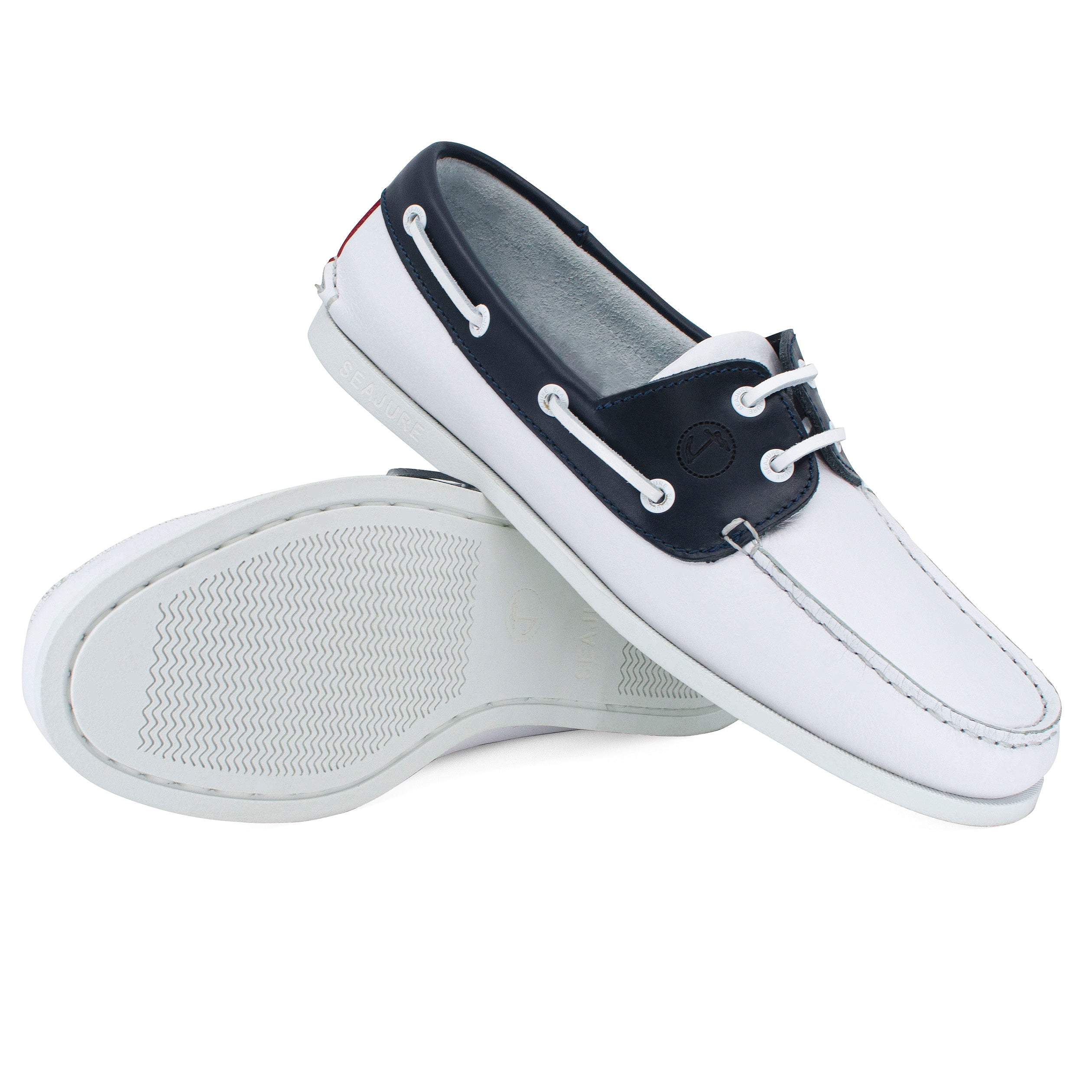 Seajure Navagio men boat shoe in premium leather, featuring a non-marking rubber sole and elegant nautical design.