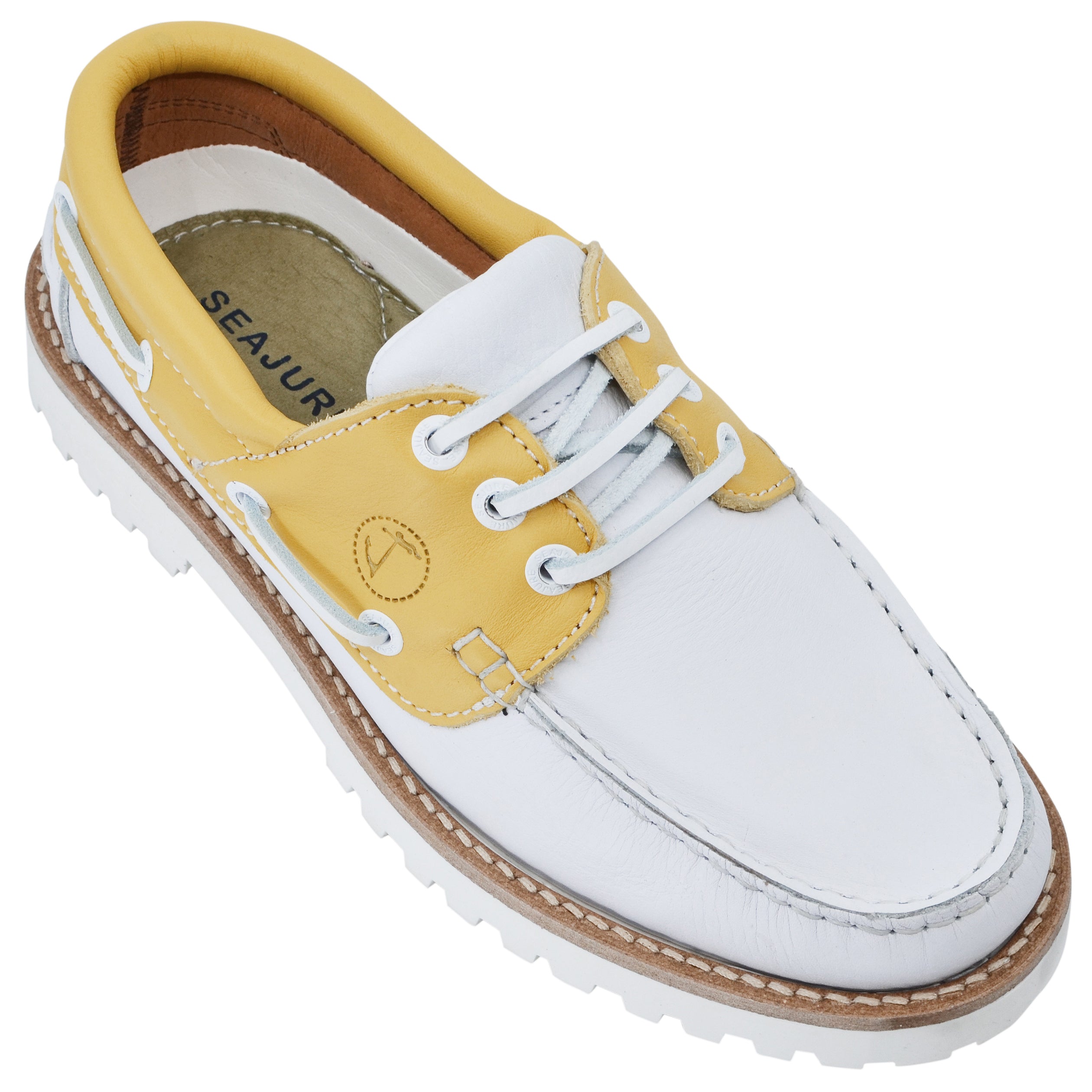 Seajure Quirimbas women boat shoe in elegant design, showcasing high-quality leather and durable sole.