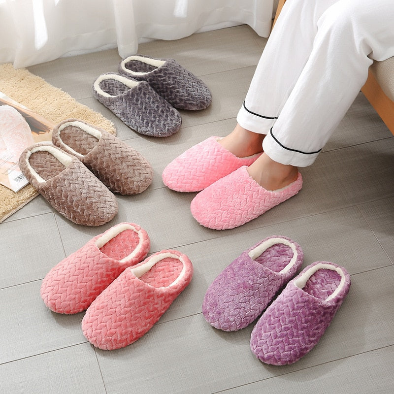 Cozy women indoor slippers in various colors, featuring plush material and anti-slip soles, perfect for autumn and winter wear.