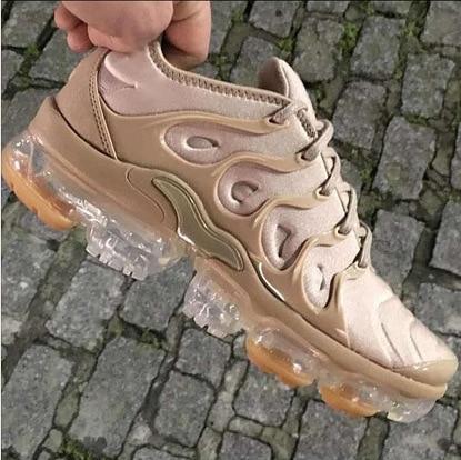 Women's Breathable Lace-up Cushioned Running Shoes in Khaki, featuring a stylish design and breathable mesh upper.