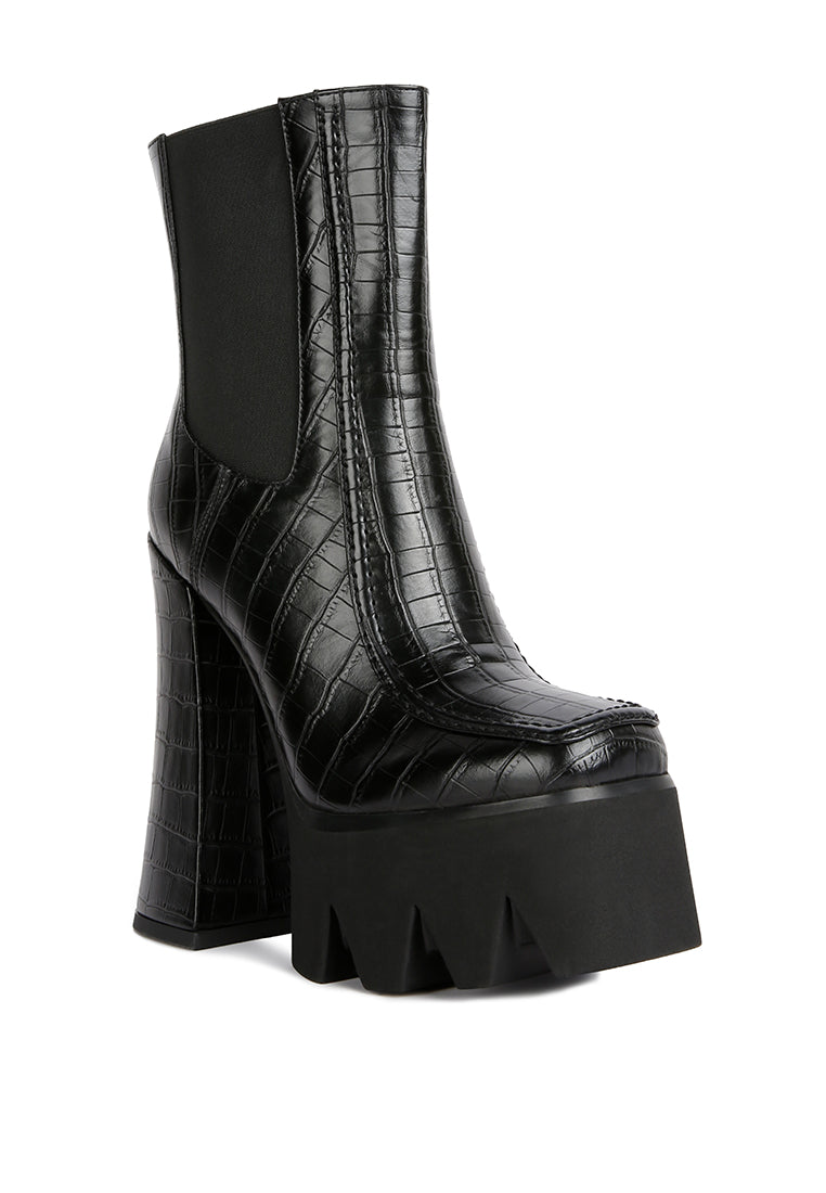 Bounty High Platform Heel Chelsea Boots featuring a chunky heel and sleek design, perfect for autumn and winter fashion.