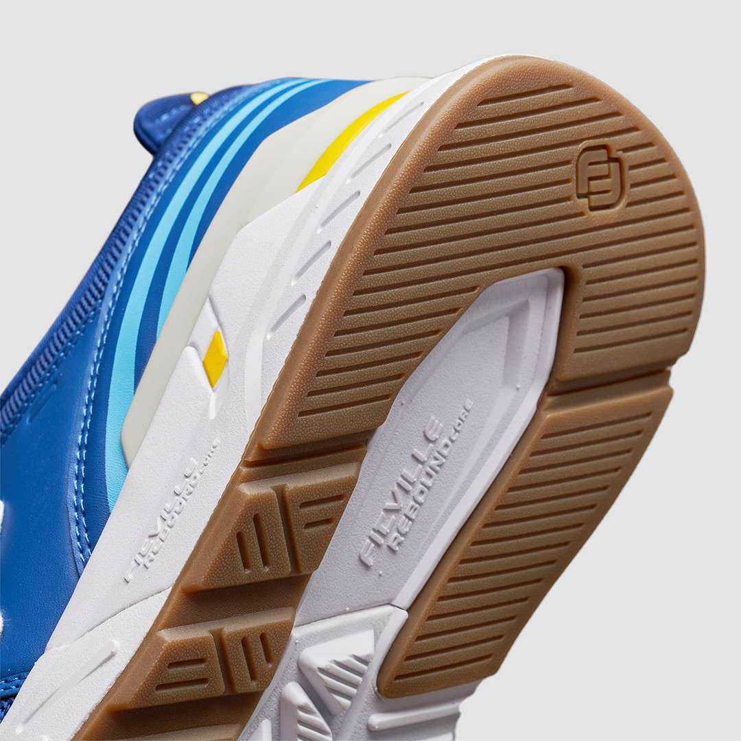 FitVille Men's Stride Core Running Shoes V3 showcasing a breathable Flyknit upper, wide toe box, and PropelCore™ sole technology.