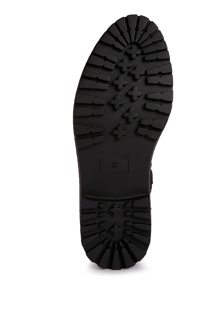 Gatlinburg Shearling Collar Ankle Boots featuring metallic eyelets and a stylish shearling collar.