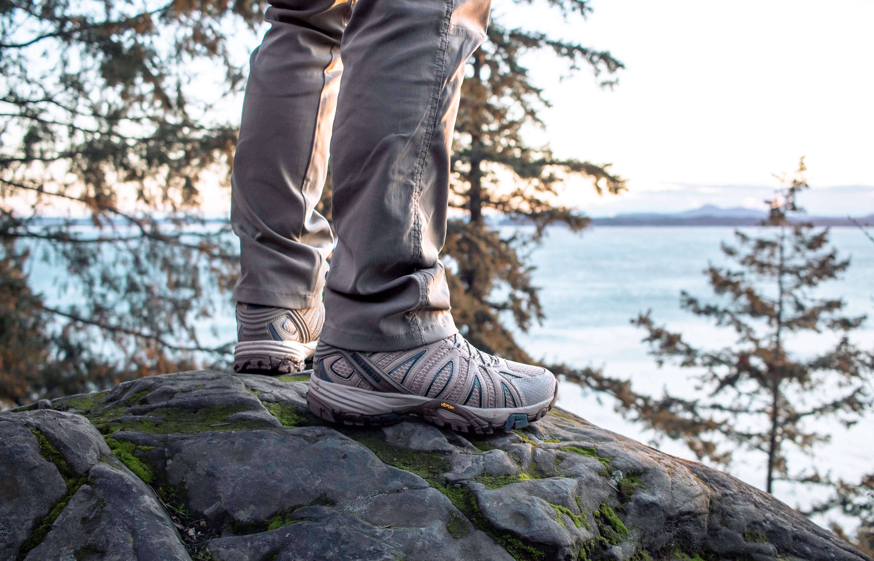 ROCKROOSTER Bedrock Sand 6 Inch Waterproof Hiking Boots featuring VIBRAM® outsole, showcasing their durable design and stylish Sand/Gray color.