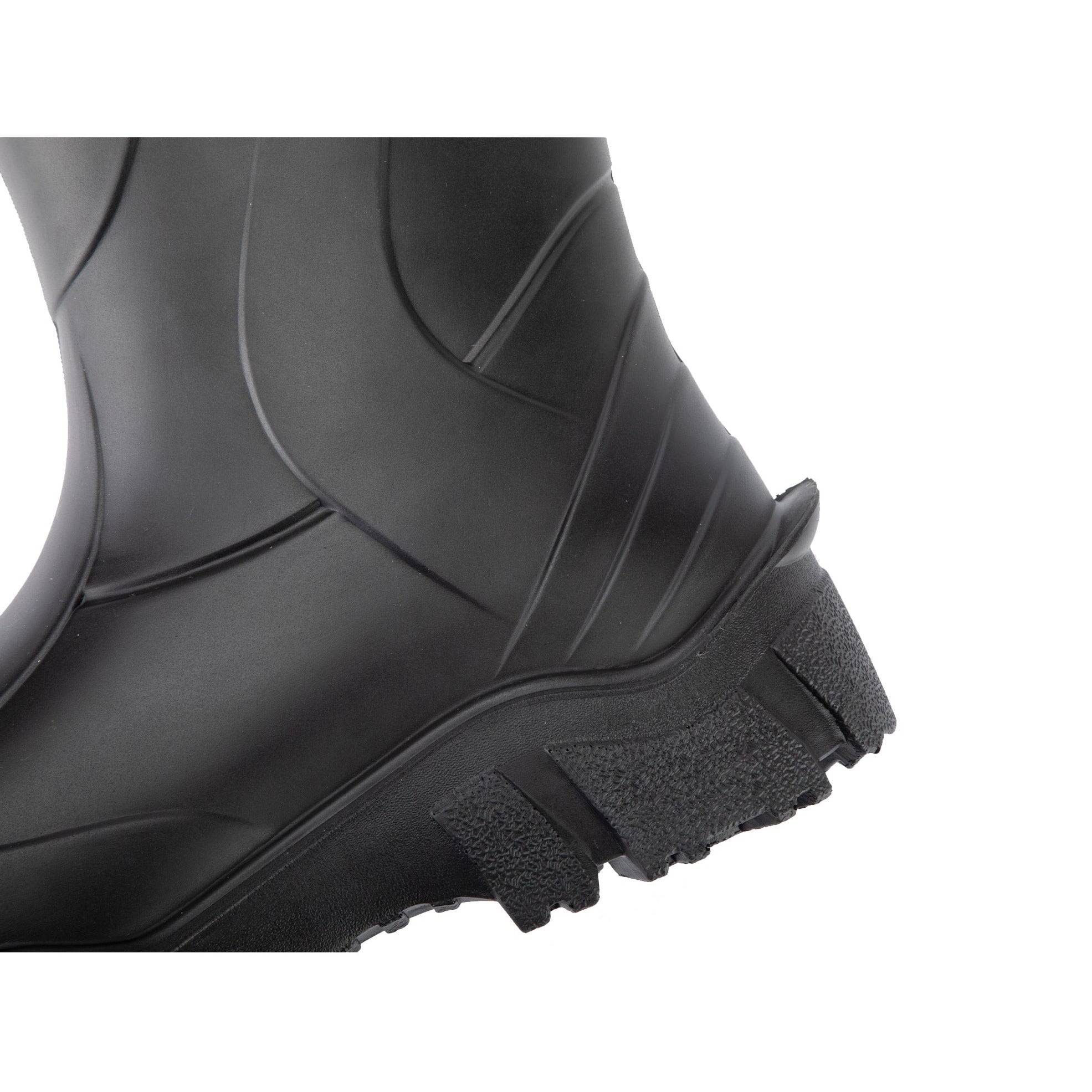 RockRooster Porter Men's PU Composite Wellington boots, featuring a slip-resistant outsole and waterproof design, ideal for outdoor work.