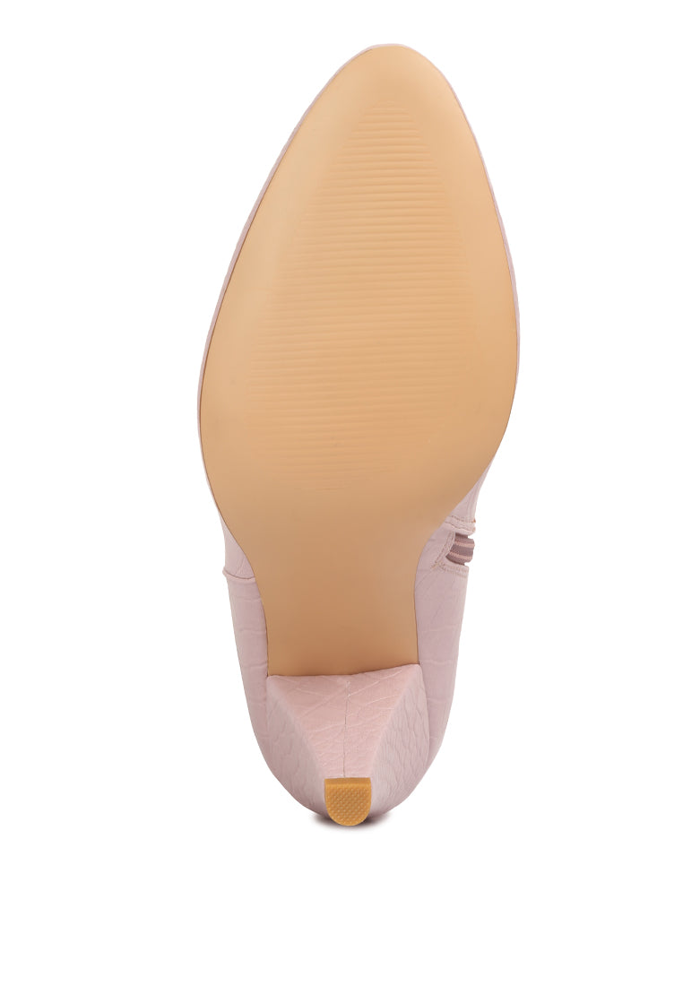 Stylish Rum Rolls Calf Croc Boots featuring a croc texture, pointed heel, and side zipper, perfect for winter outings.