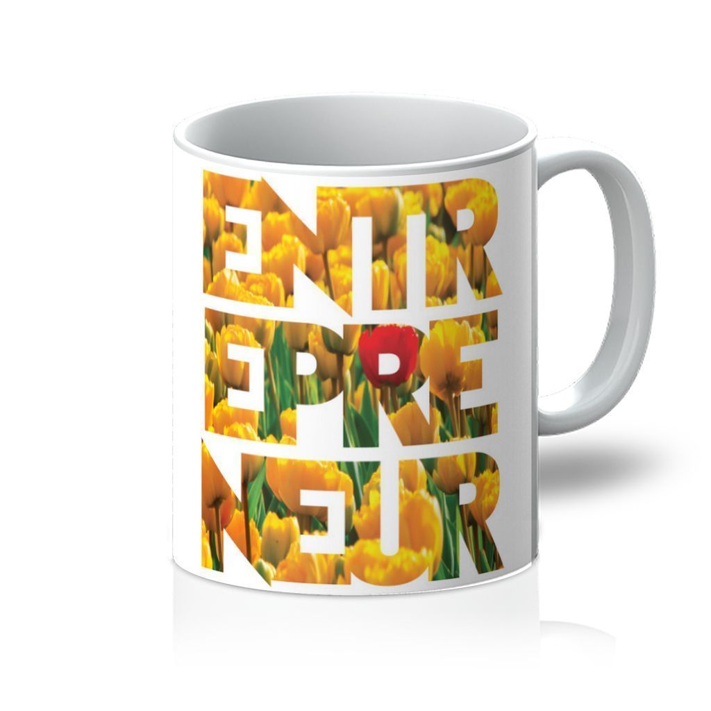 Stylish Entr Mug with glossy Orca coating and sturdy handle, perfect for coffee or tea.