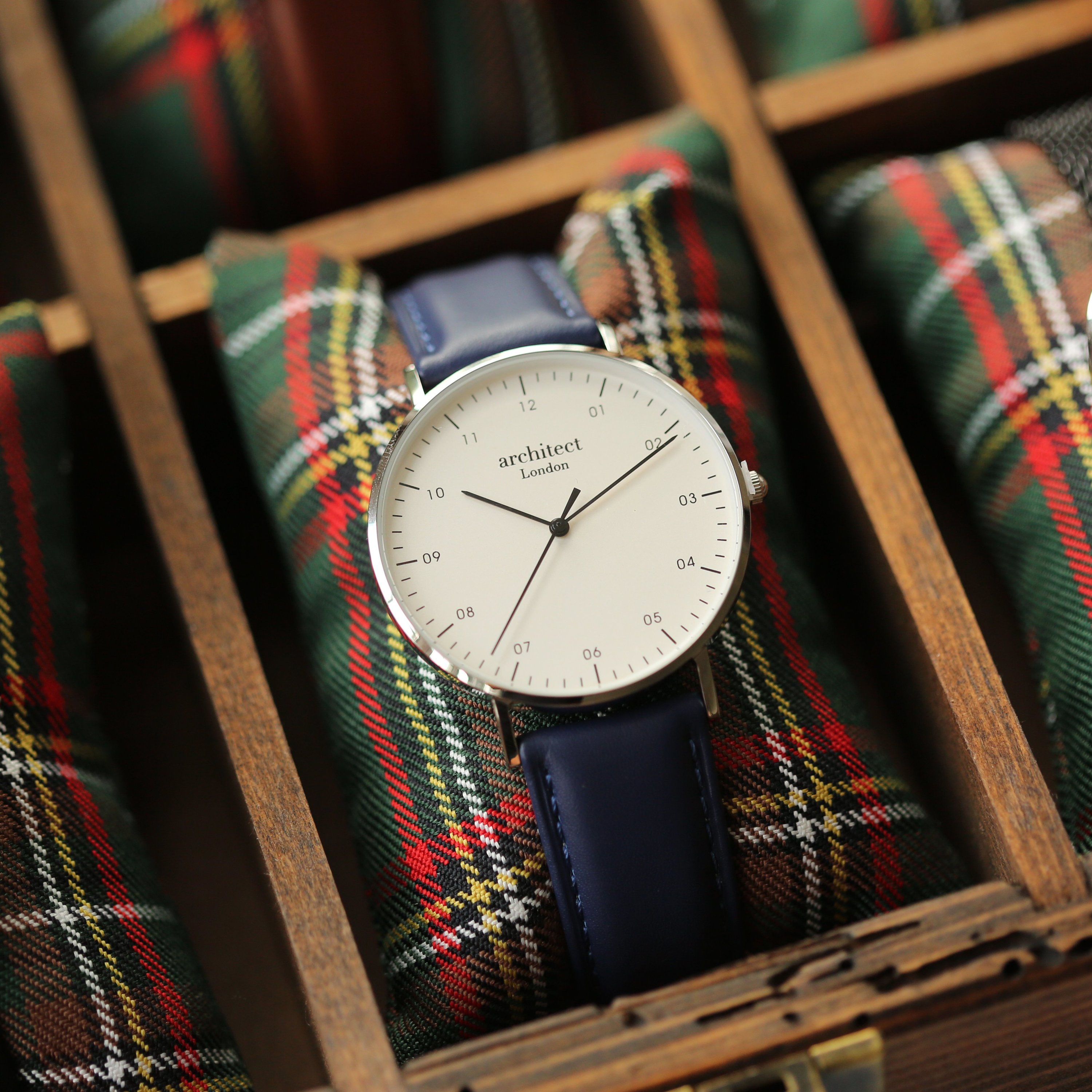 Modern Font Engraving Men's Architect Zephyr watch with Admiral Blue leather strap, showcasing minimalist design and quality craftsmanship.