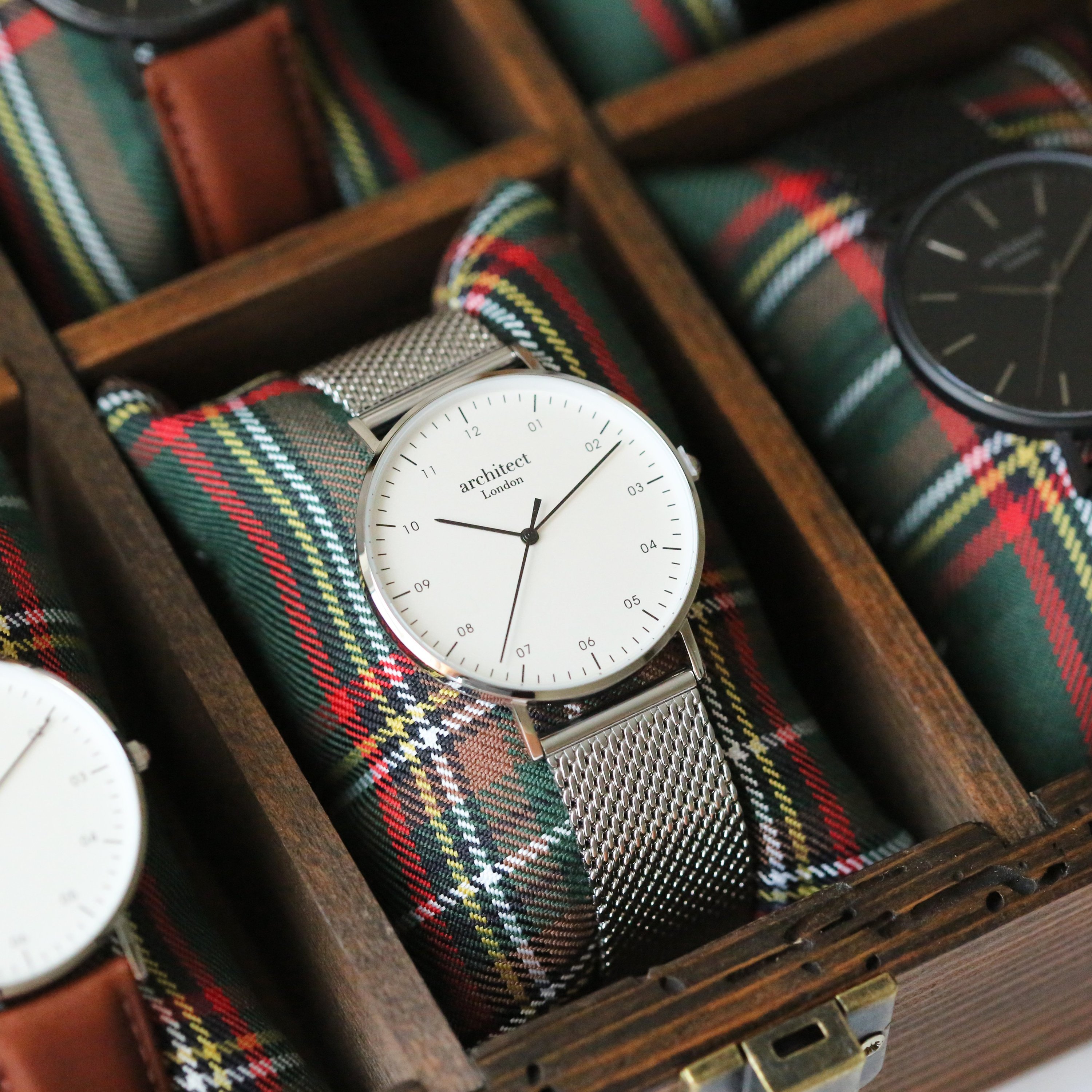 Men's Architect Zephyr watch featuring a Steel Silver Mesh strap and modern font engraving on the back, showcasing minimalist design and quality craftsmanship.