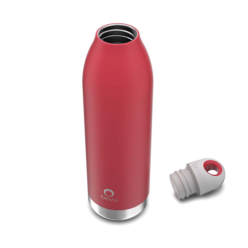 Bevu® Insulated Bottle in vibrant magenta color, showcasing its sleek design and double vacuum insulation features.