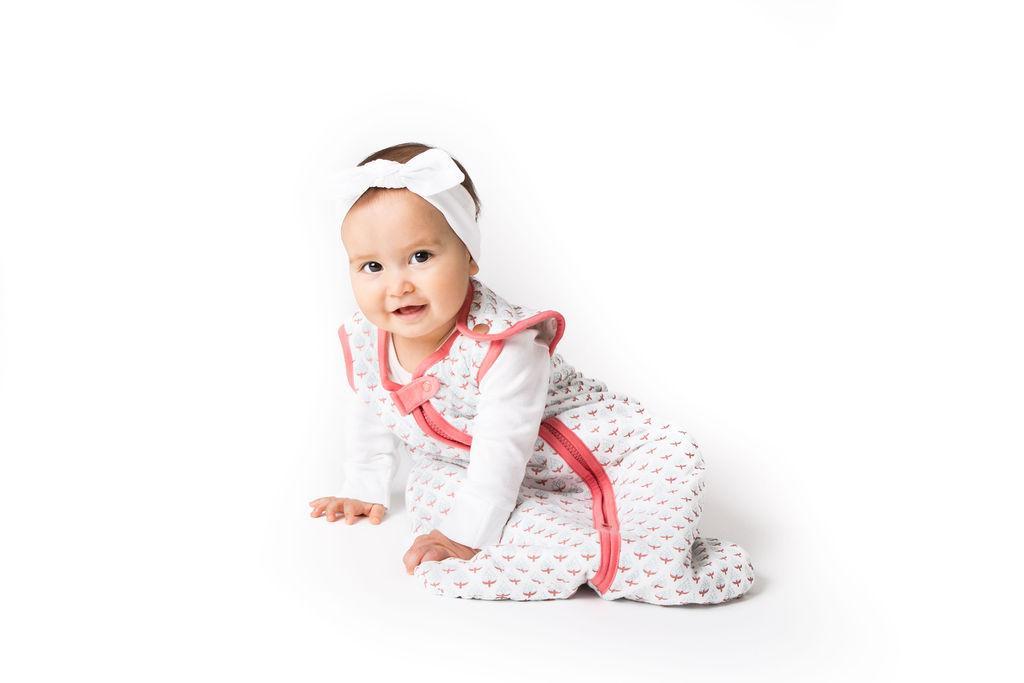 MIAMI Wearable Baby Sleep Bag in lightweight organic cotton, designed for safe and cozy sleep for babies in tropical climates.