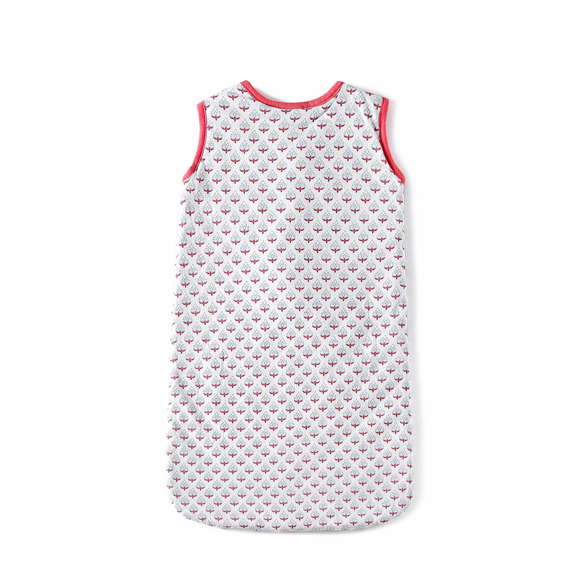 MIAMI Wearable Baby Sleep Bag in lightweight organic cotton, designed for safe and cozy sleep for babies in tropical climates.