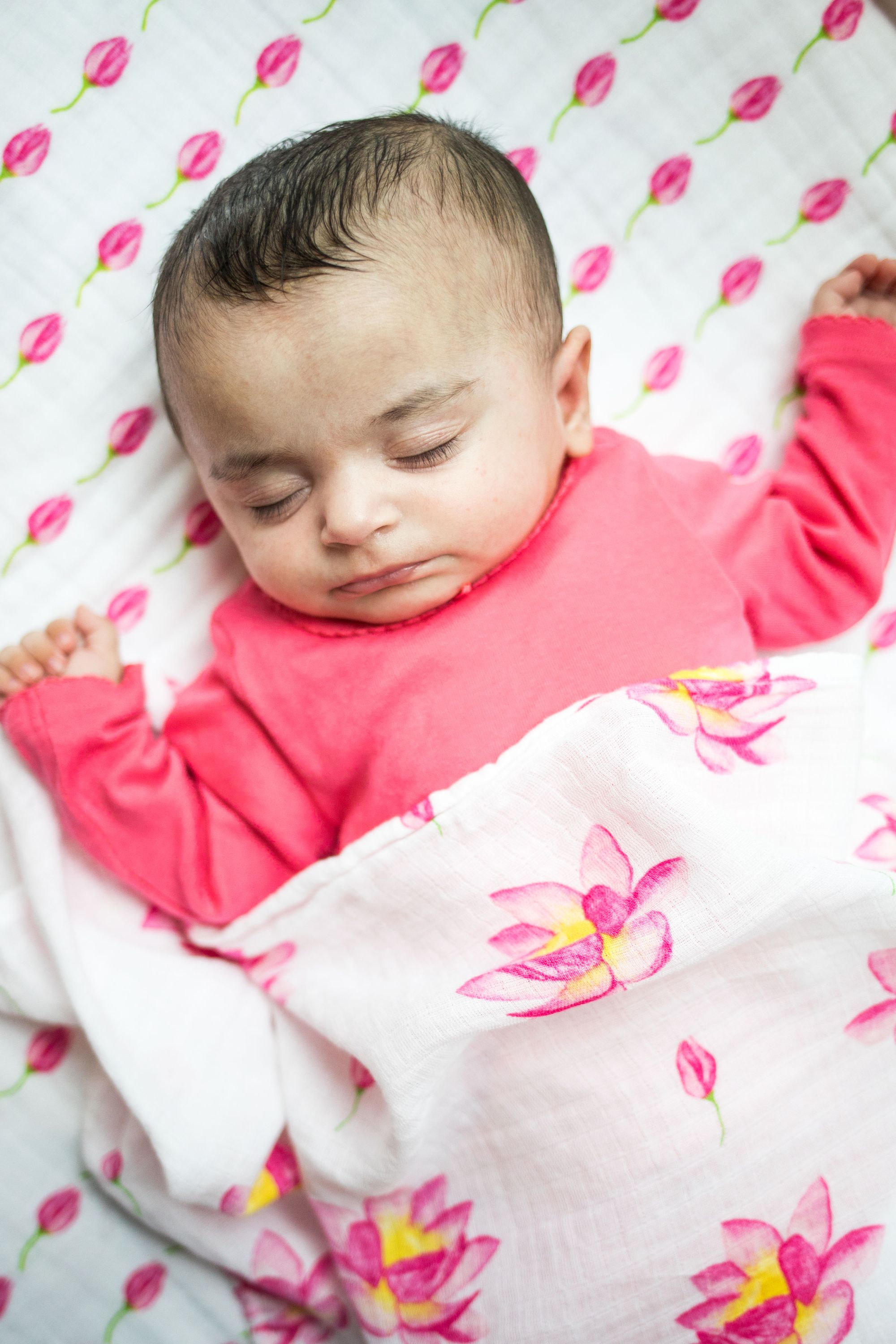 Organic Swaddle - Flower Bud made from soft GOTS certified cotton, featuring a delicate floral design, perfect for wrapping babies comfortably.