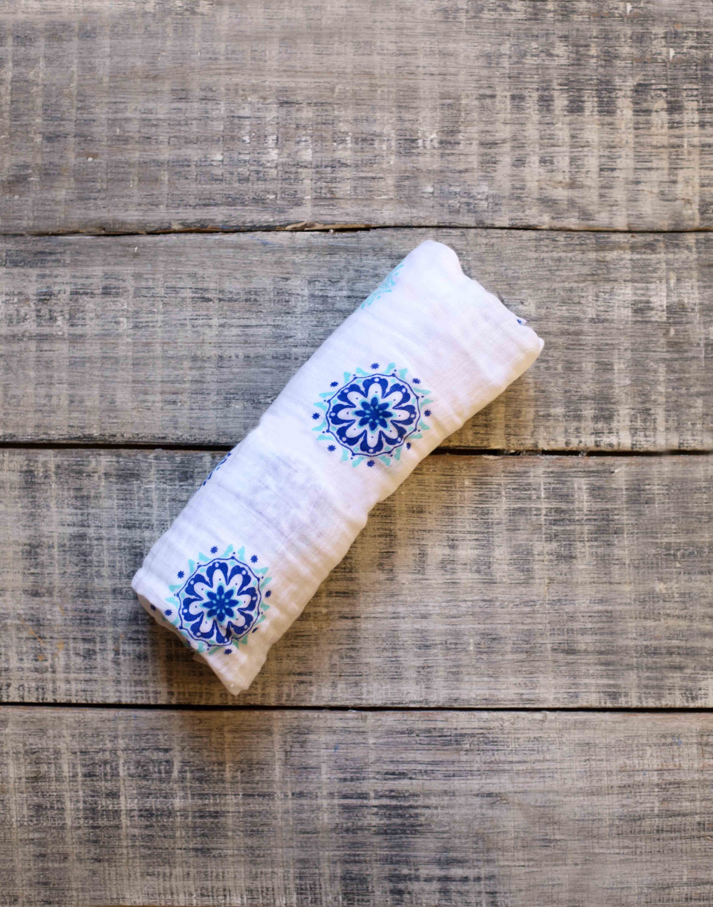 Organic Swaddle - Mandala made from soft GOTS certified cotton, featuring a beautiful mandala design, perfect for wrapping babies comfortably.