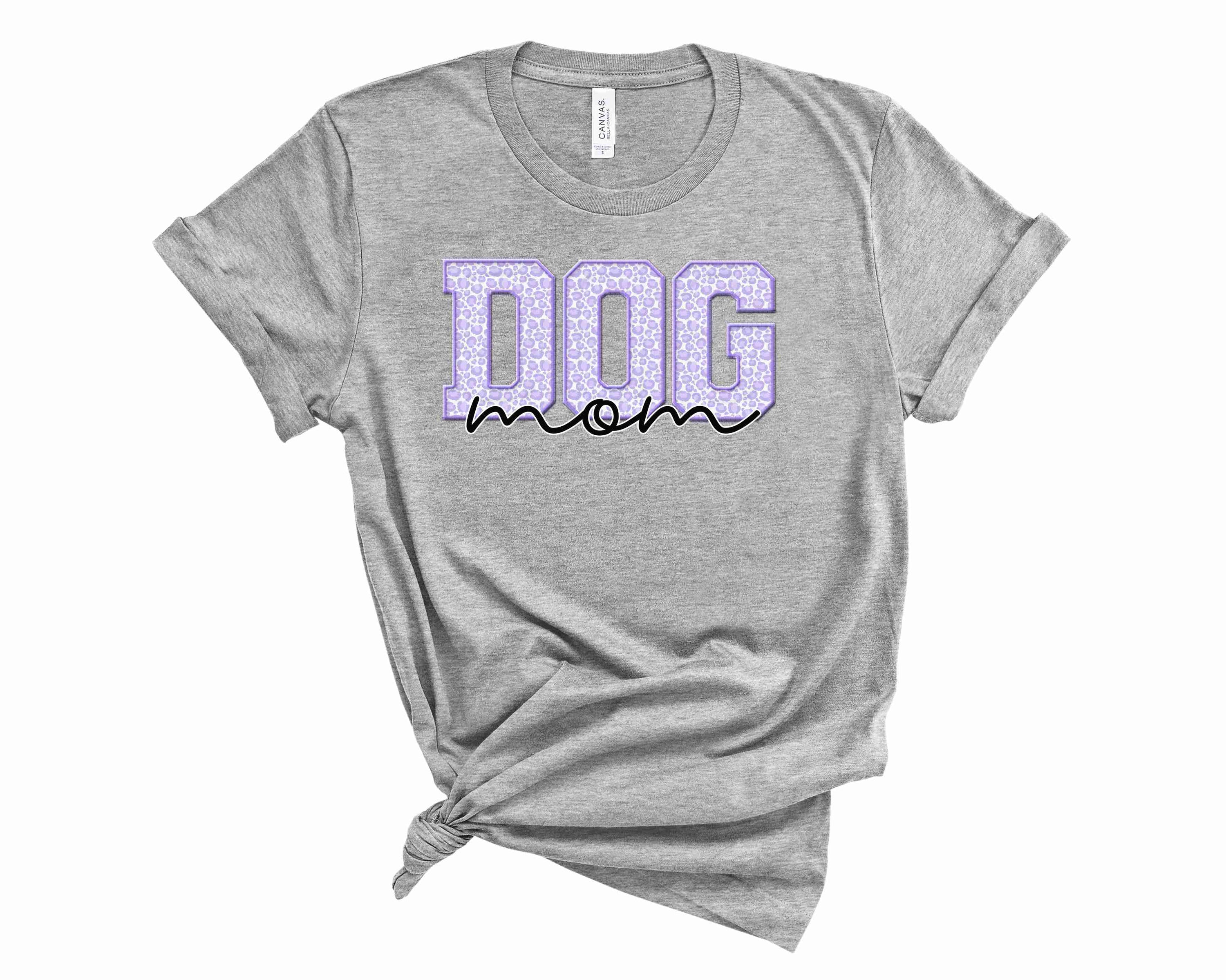 Purple Leopard Dog Mom Graphic Tee featuring a stylish leopard print design, perfect for dog lovers.