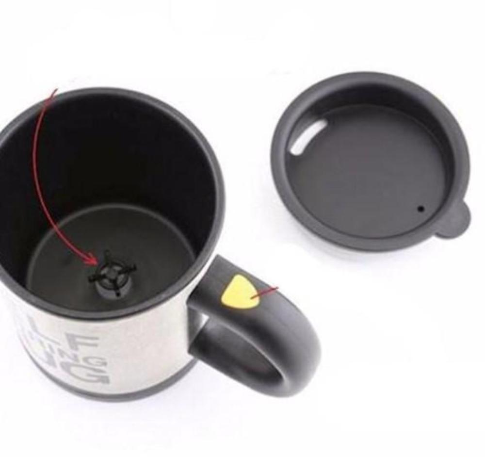 Amazing one button press stirring coffee mug in black, featuring a modern design with a lid and automatic stirring function.