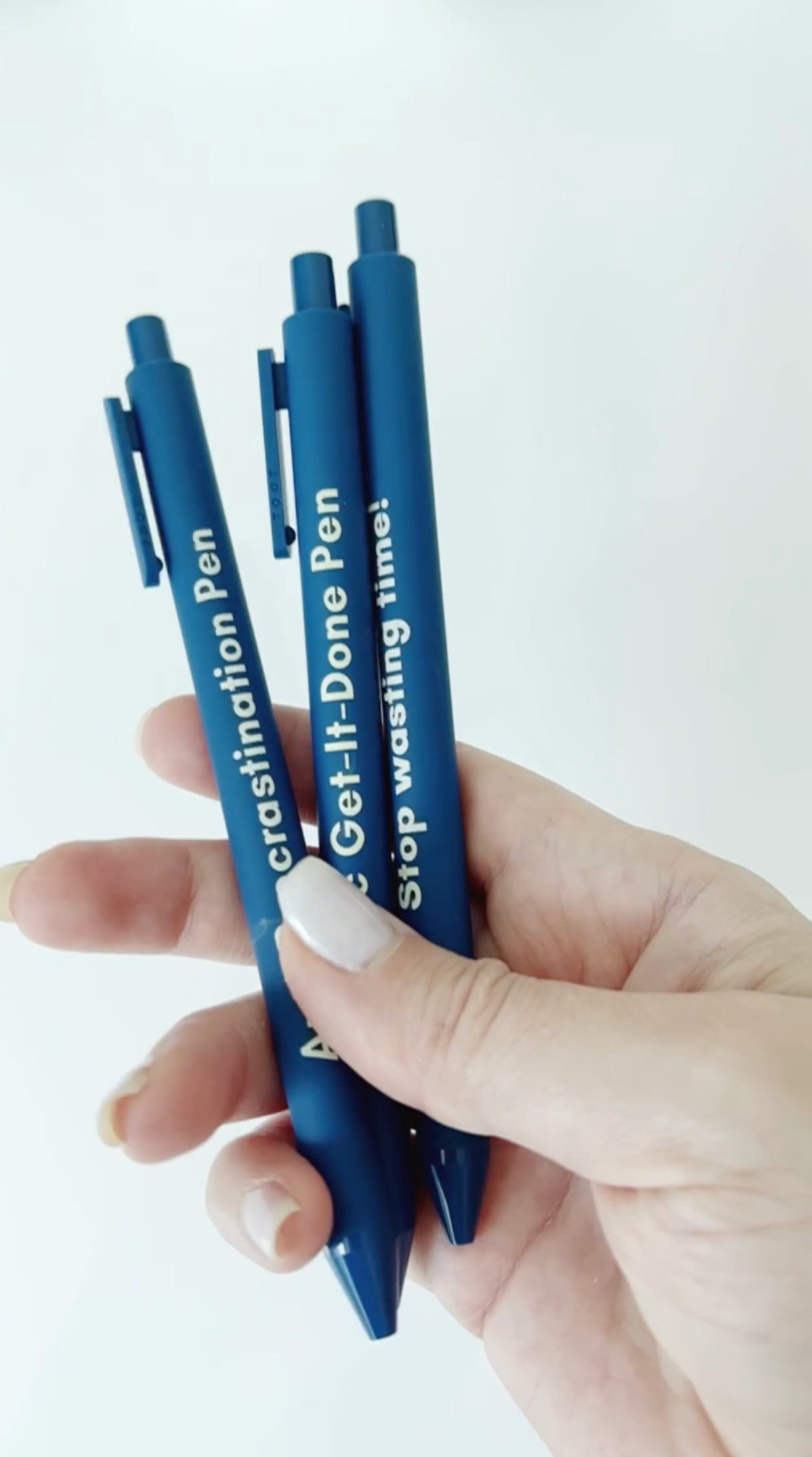 Anti-Procrastination Pen Set featuring three luxurious gel pens with matte barrels, perfect for enhancing productivity.