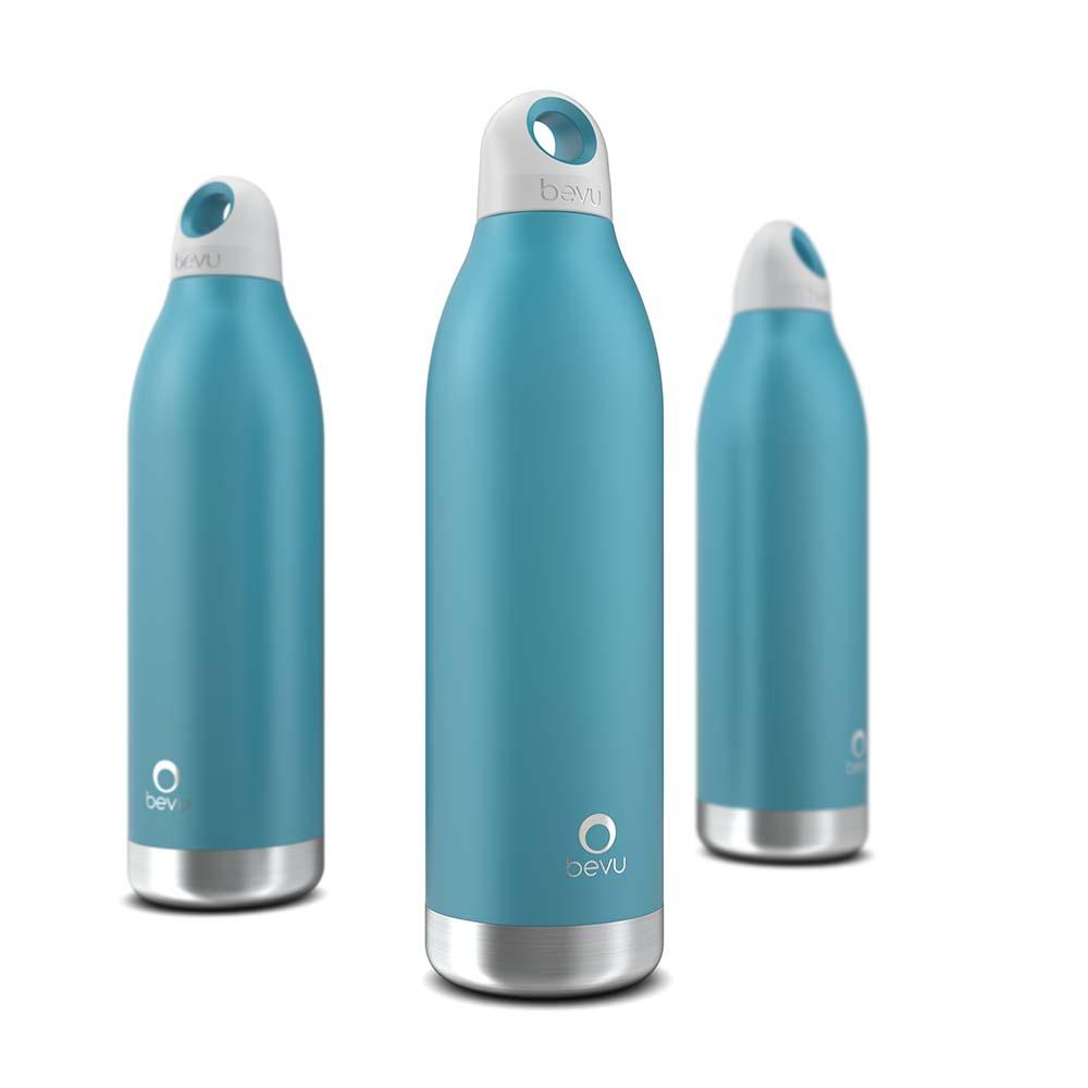 Bevu® Insulated Bottle in Teal color with double vacuum insulation, showcasing its sleek design and comfortable grip.