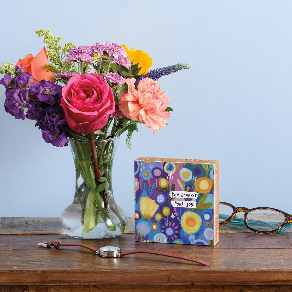 Run Towards Your Joy Inspo Block Sign featuring watercolor floral designs and 'Be Grateful' sentiment, perfect for wall decor.