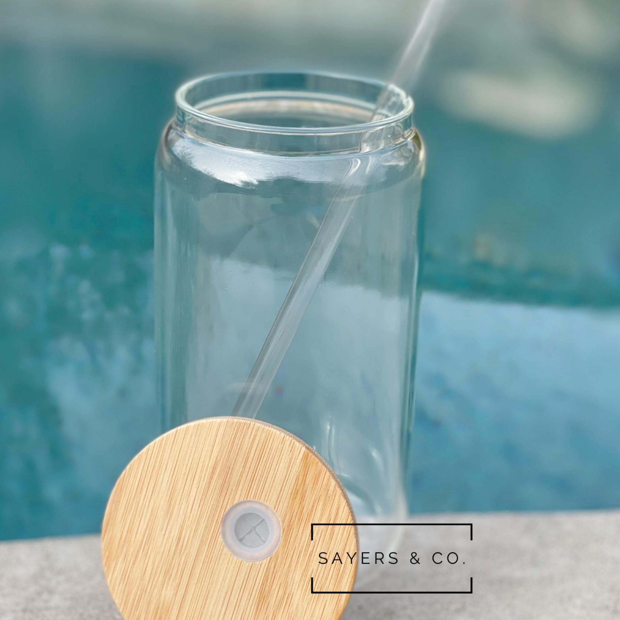 Sublimation Glass Libby tumblers in 16oz and 18oz sizes with reusable straws, displayed in individual white boxes.