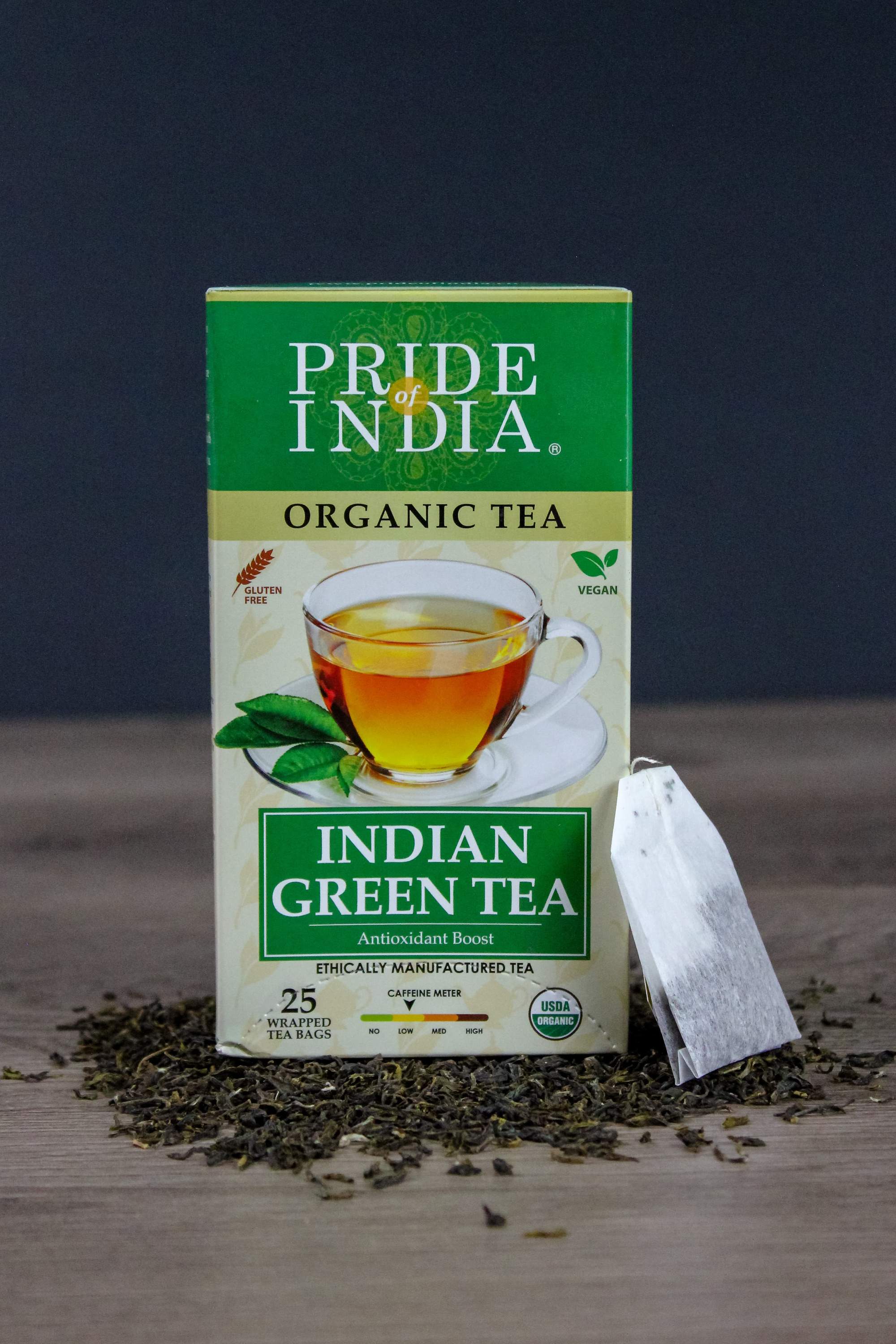PommBerry Merlot Fruity Green Tea Bags in a box, showcasing organic tea bags with vibrant packaging.