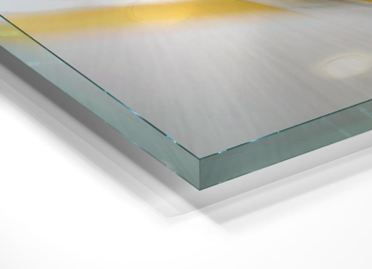 A vibrant glass print featuring the 2007 Yamaha Yzfr6 motorcycle, showcasing its sleek design and modern aesthetics.