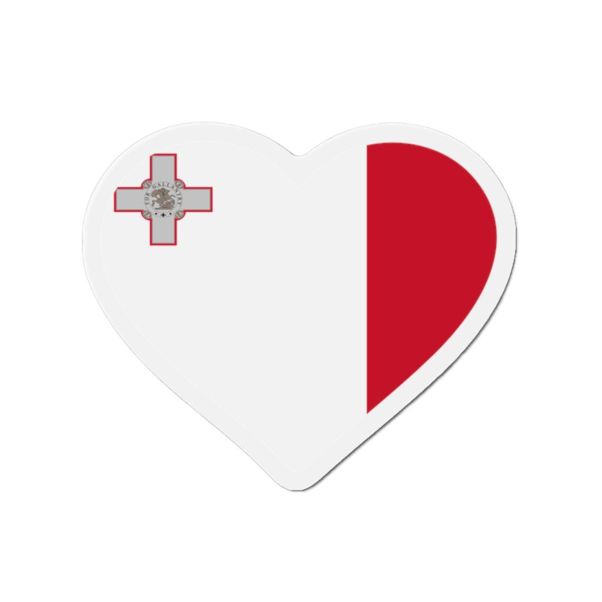 Aimant en forme de cœur représentant le drapeau de Malte, fabriqué en résine synthétique avec un puissant aimant au dos.