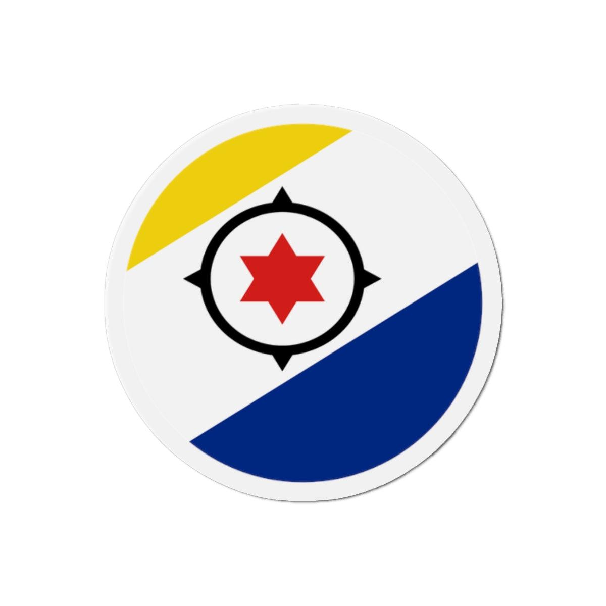 Aimants ronds Pays-Bas caribéens en résine synthétique, disponibles en plusieurs tailles, montrant leur design coloré et attrayant.