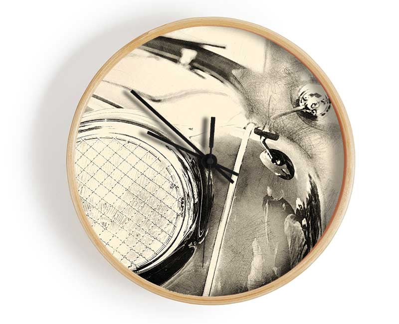 American Classic 10 bamboo clock with a round face, available in black, white, and natural frame colors.