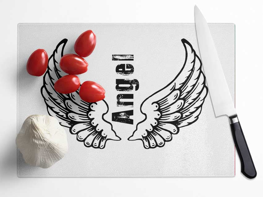Angel Wings 3 White chopping board made of tempered glass with a chinchilla ripple effect and anti-slip feet.