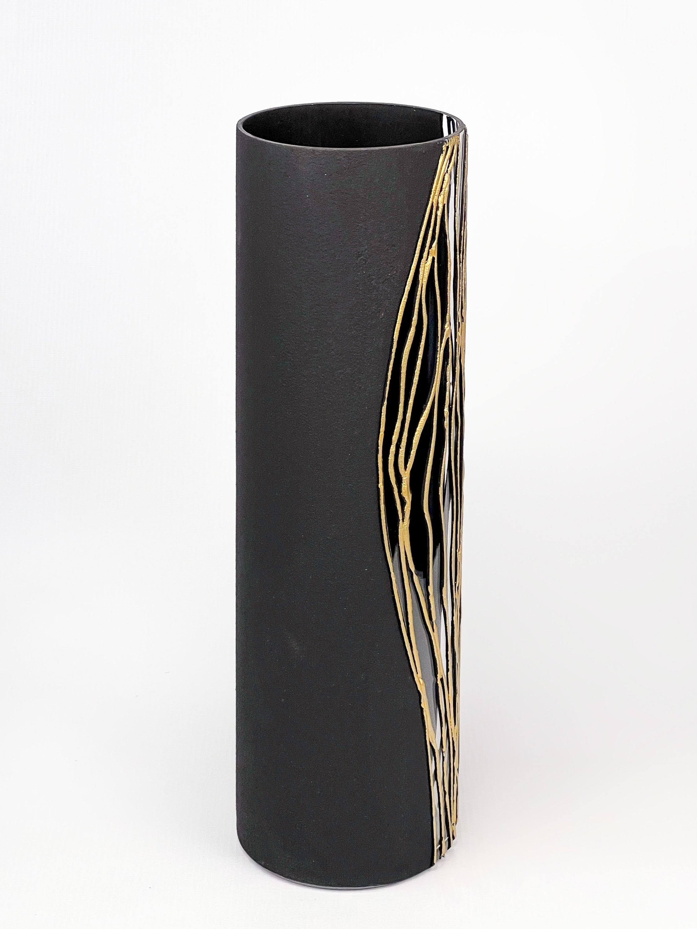 Art decorative glass vase 7017/400/sh342, hand-painted with unique designs, showcasing vibrant colors and elegant shapes.