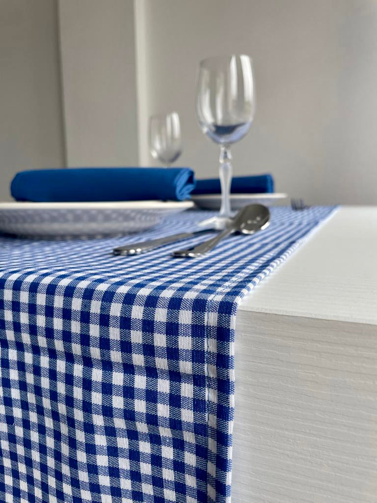 Camino de mesa Vichy Azul, mantel de algodón natural con diseño elegante y discreto, ideal para comedor.