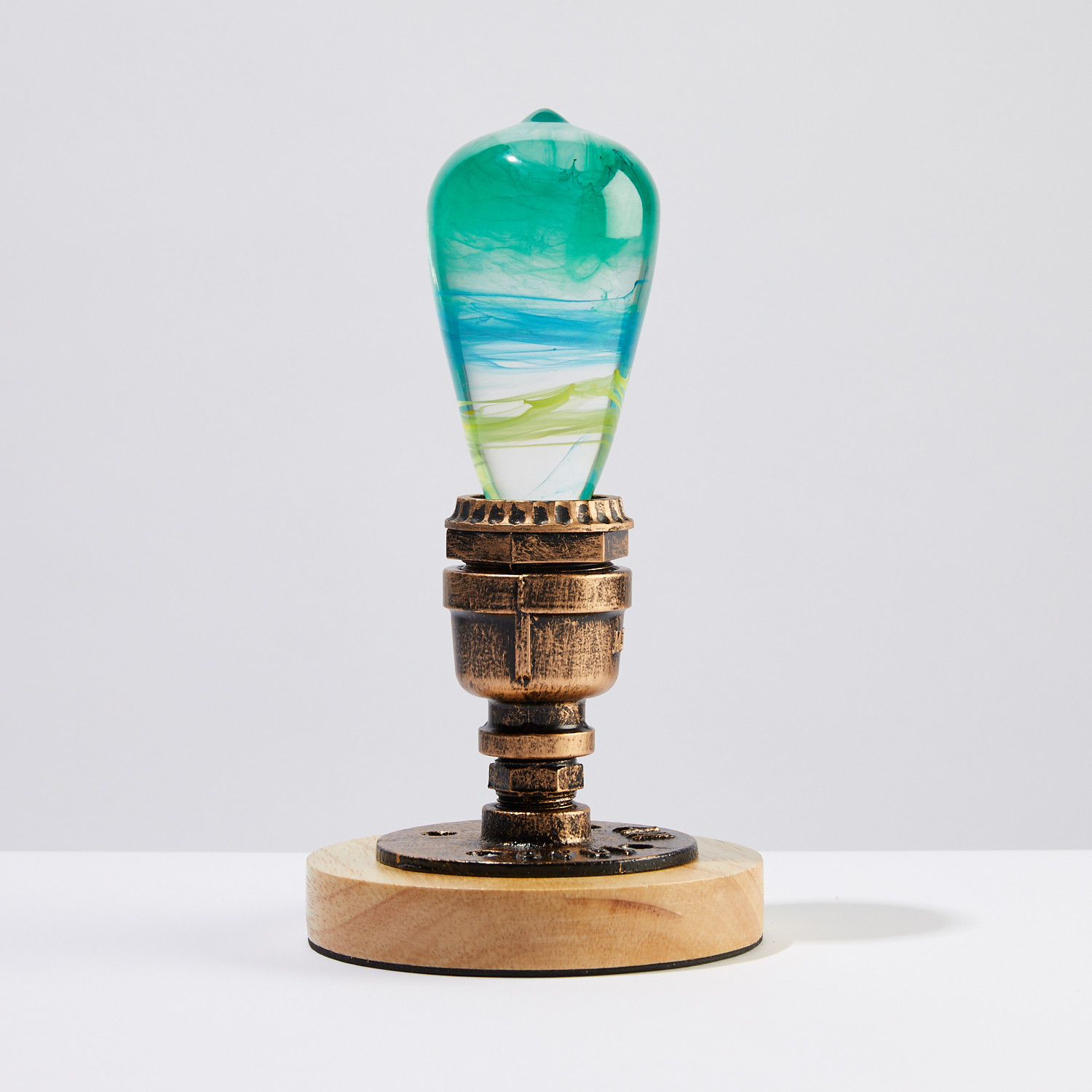 EP LIGHT - Alice LED bulb with eco-friendly resin construction and wooden base, showcasing its handcrafted design.