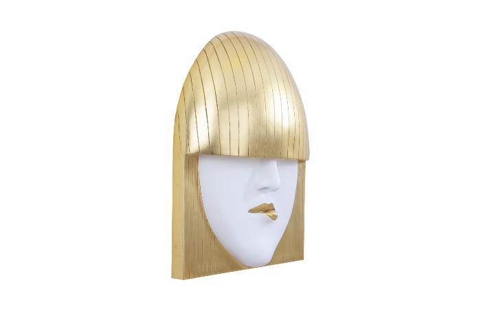 Large Fashion Faces Wall Art featuring a pout design in white and gold leaf, showcasing modern elegance and artistic flair.
