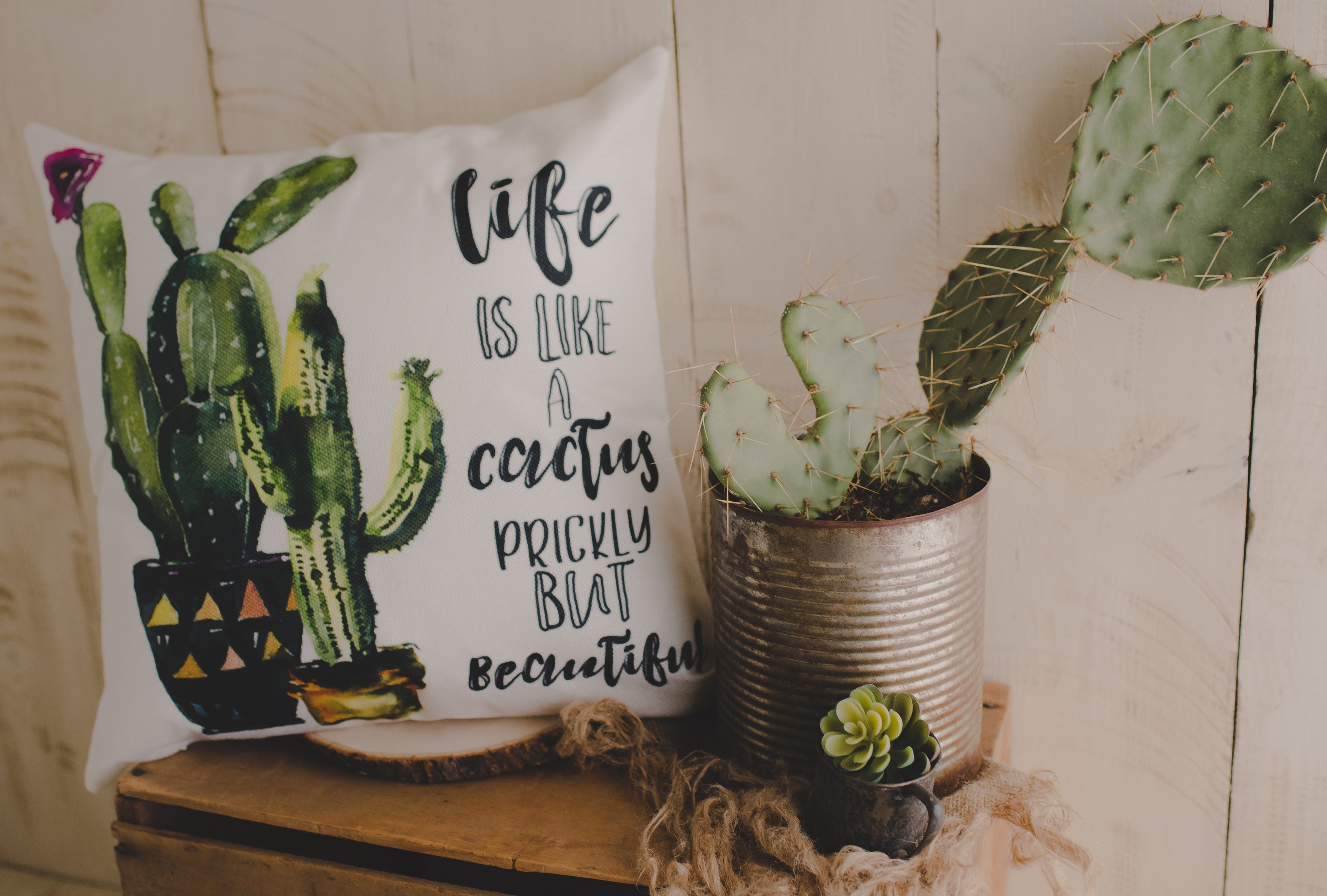 A beautifully designed UniikPillows gift card showcasing handmade craftsmanship, perfect for gifting.